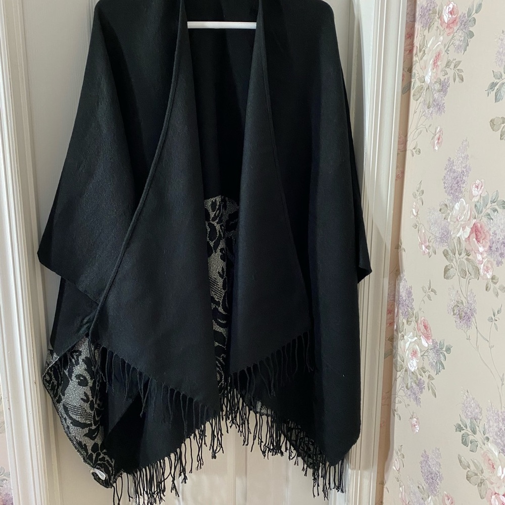 Black Ruana Shawl Wrap - Picture 2 of 4